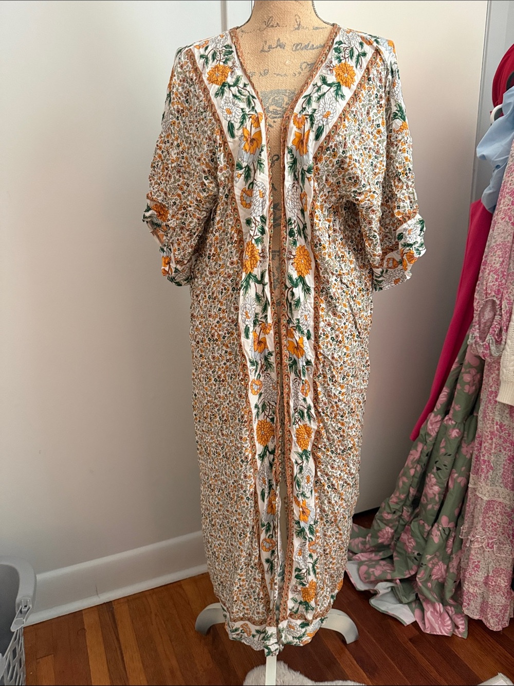 Source Unknown Floral Cotton Kimono in White and Yellow